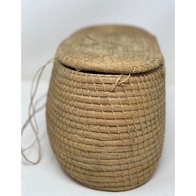 1980s 1980s Golden Grass Brazilian Lidded Basket For Sale - Image 5 of 6