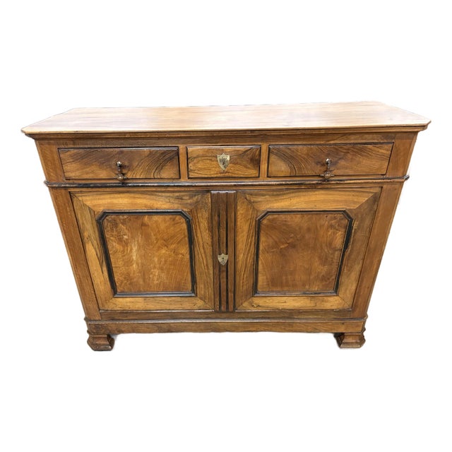 French Buffet Louis Phillipe Style Circa 1850 Walnut Wood From South East of France For Sale
