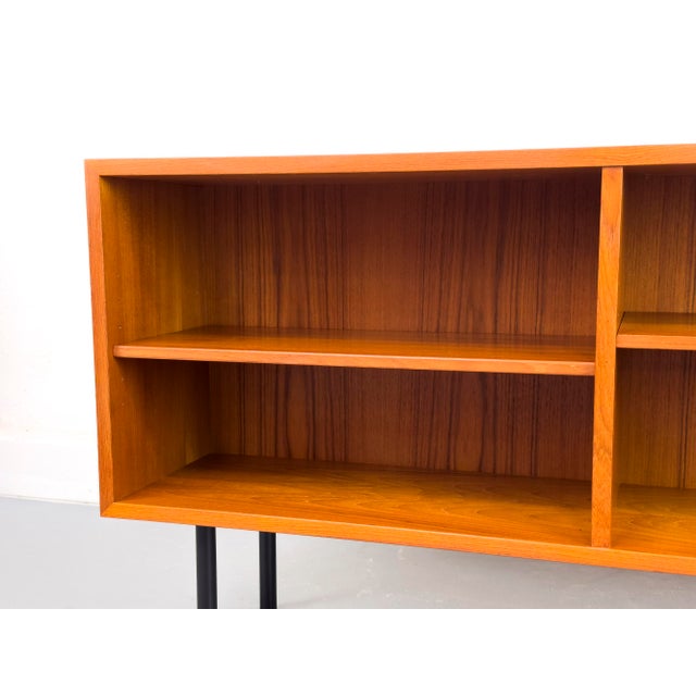 Mid-Century Modern Low Teak Shelf from Omann Jun, 1960s For Sale - Image 3 of 15