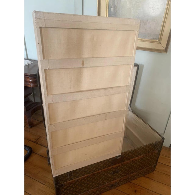 Brown Antique Louis Vuitton Monogram Canvas Steamer Trunk (Circa 1900) For Sale - Image 8 of 18
