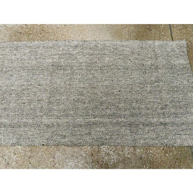 Textile Galerie Shabab Collection Mid-20th Century Turkish Flatweave Long Runner For Sale - Image 7 of 9