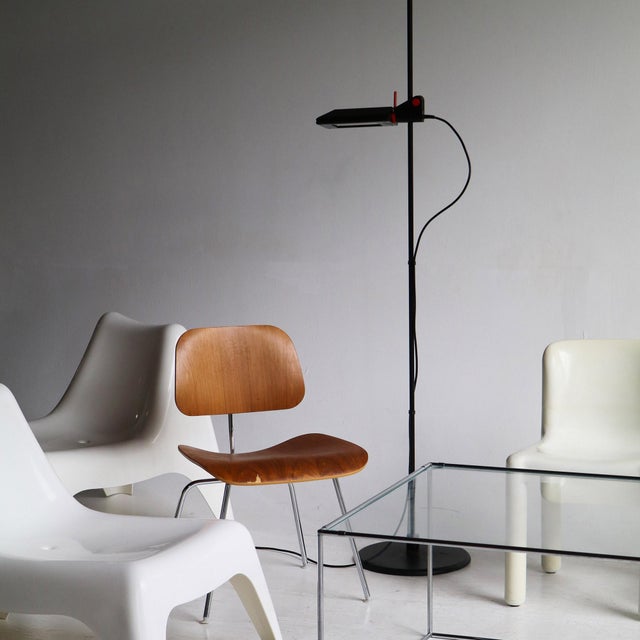 Metal 1980s Tronconni Floor Lamp by Raul Barbieri and Giorgio Marianelli For Sale - Image 7 of 12