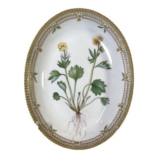 Royal Copenhagen Flora Danica Butter Cup Flower Pattern Salad Plate Salad Serving Bowl For Sale