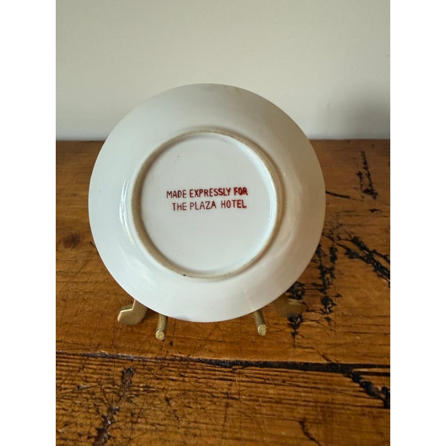 The Plaza Hotel Nyc Porcelain Trinket Dish Un Vide Poche For Sale - Image 4 of 5