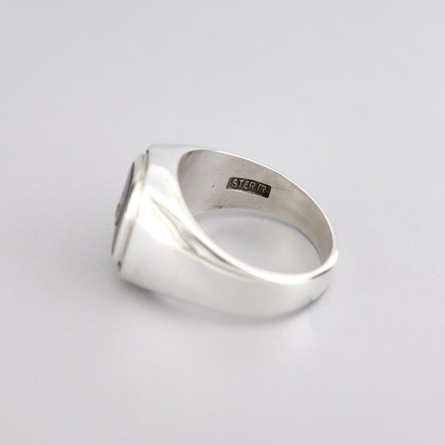 Large Vintage Sterling Silver, Onyx Cabochon, & Diamond Men's Signet Style Ring For Sale - Image 14 of 15