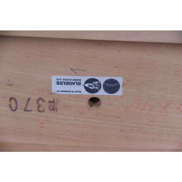 Wood Model 370 Boomerang Chairs by Alfred Christensen for Slagelse Møbelværk, 1950s, Set of 8 For Sale - Image 7 of 10