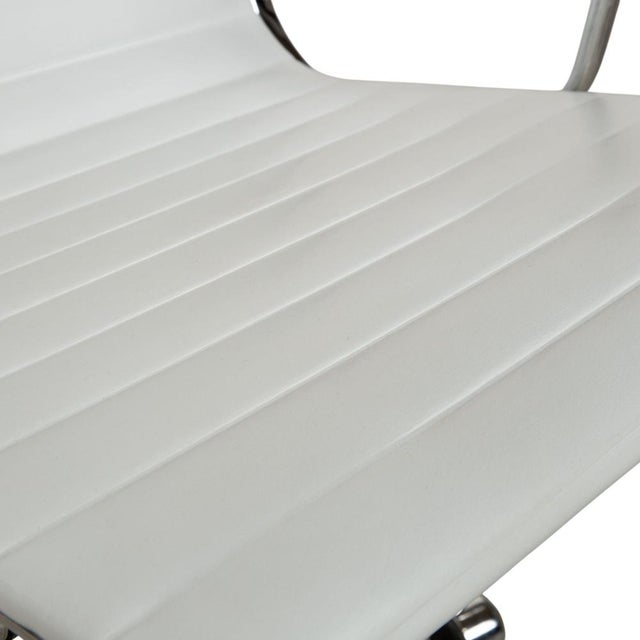 EA117 Leather Chairs from Vitra, Set of 4 For Sale - Image 5 of 12