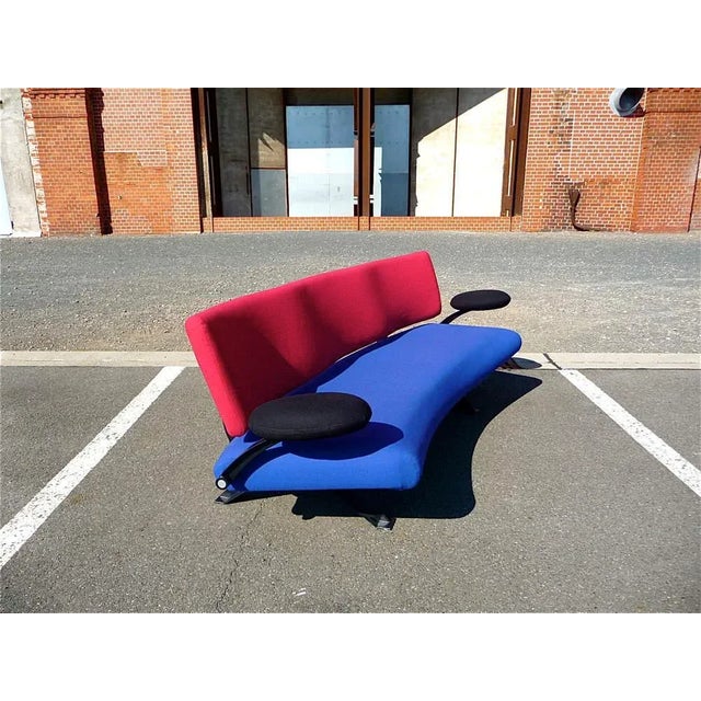 This iconic piece was designed by Wolfgang C.R. Merger for Artifort in 1993. It won four design prizes between 1993 and...