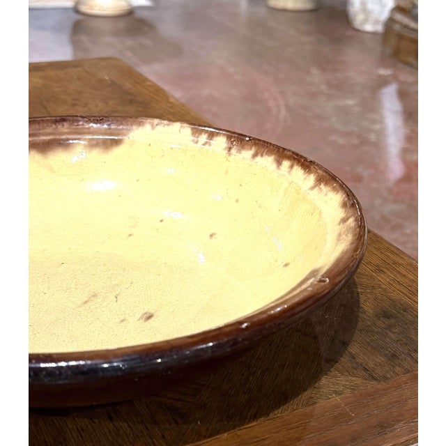 19th Century French Provençal Glazed Terracotta Serving Bowl For Sale - Image 4 of 8