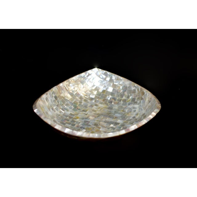 2020s Mother of Pearl Bowl Dish Hand Crafted Teardrop 8" For Sale - Image 5 of 7
