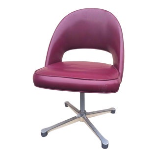 Mid-Century Burgundy Swivel Chair Eero Saarinen Style For Sale