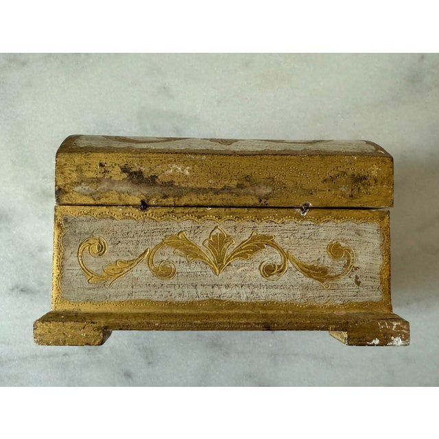 Vintage Italian Florentine Domed Wood Box For Sale In Austin - Image 6 of 11