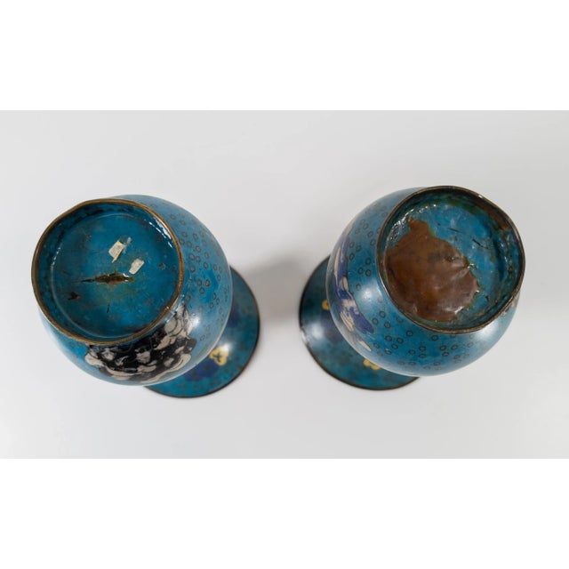 19th Century Pair of Japanese Edo Style Cloisonne Enamel Vases With Flowers For Sale - Image 12 of 12