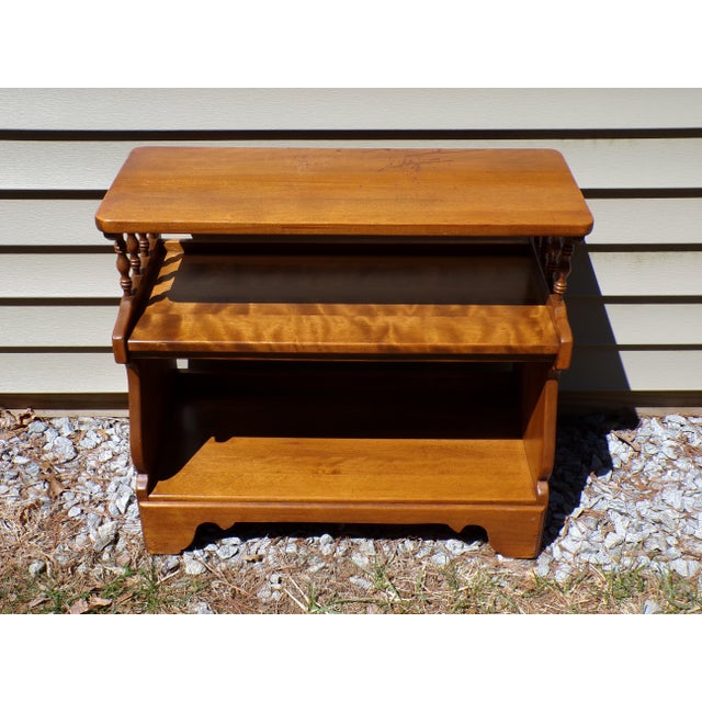 Vintage Ethan Allen American Traditional Maple Etagere Small Bookcase Shelf For Sale In Boston - Image 6 of 18