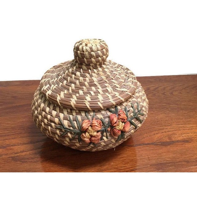 Vintage Native American Style Pine Needle Basket With Lid Coushatta