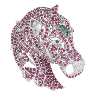 Vintage Style 4.1 Ct Pavé Set Ruby Horse Head Unisex Brooch - Luxury Christmas Gift For Sale