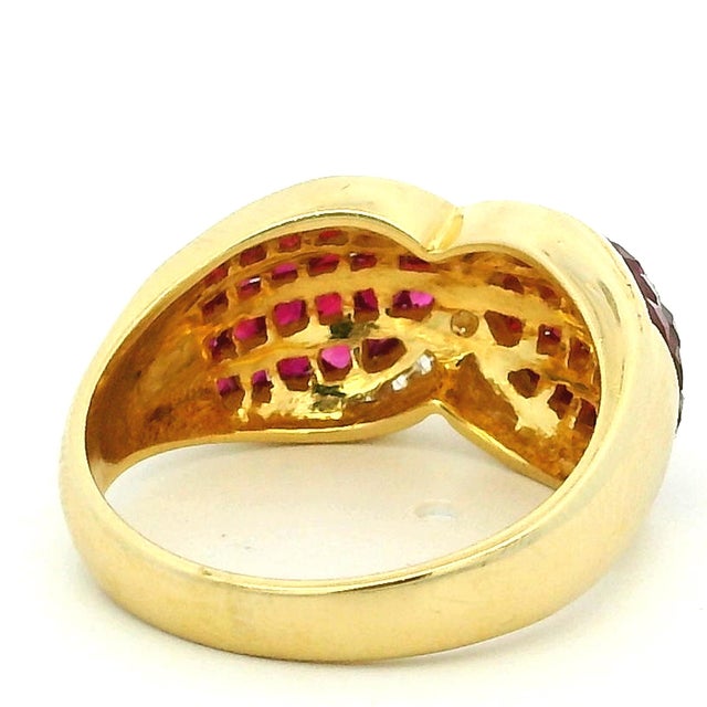 1990s 1990s Italian 18k Gold Ruby Diamond Crossover Cocktail Ring, Size 6.5 For Sale - Image 5 of 13