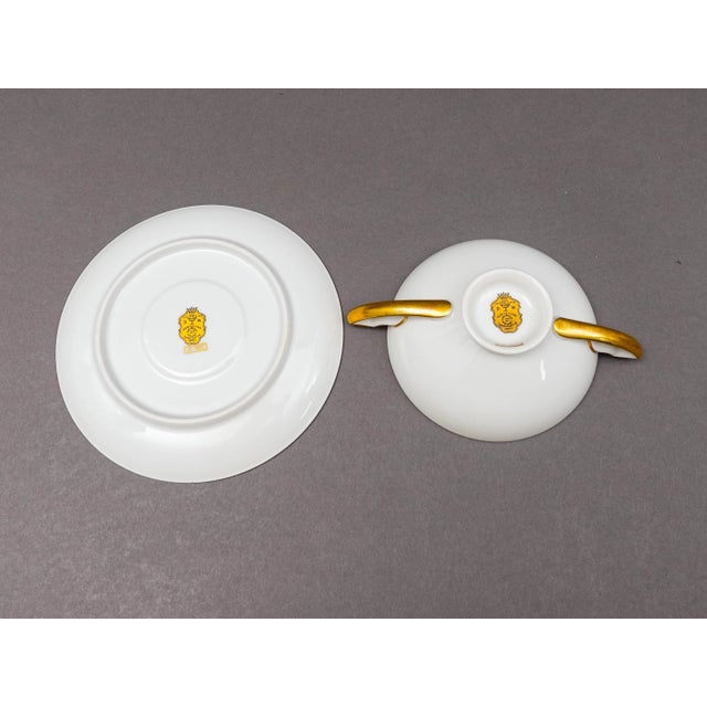 Mid 20th Century Dw Porzellan Karlsbader Wertarbeit Fuchsia Gold Encrusted Cream Soup Bowl Set- 8 Pieces For Sale - Image 10 of 12