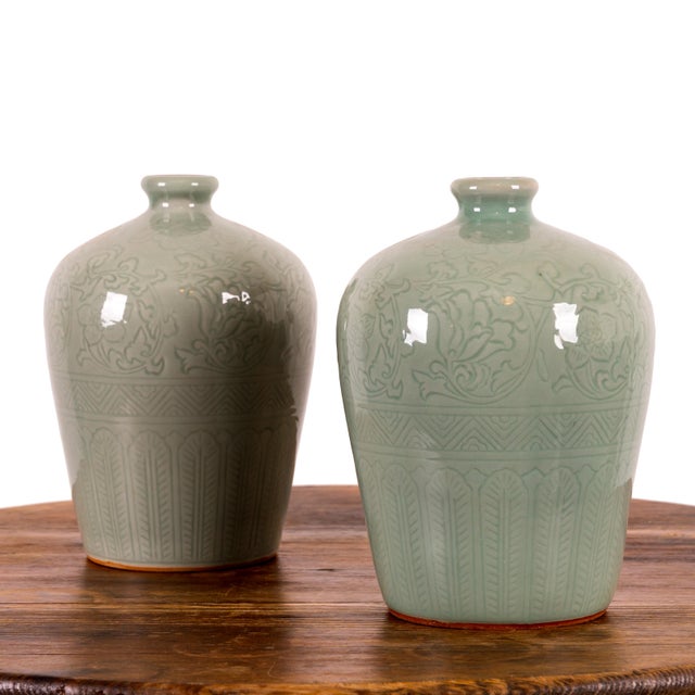 Chinese A Pair of Chinese Celadon Vases For Sale - Image 3 of 8