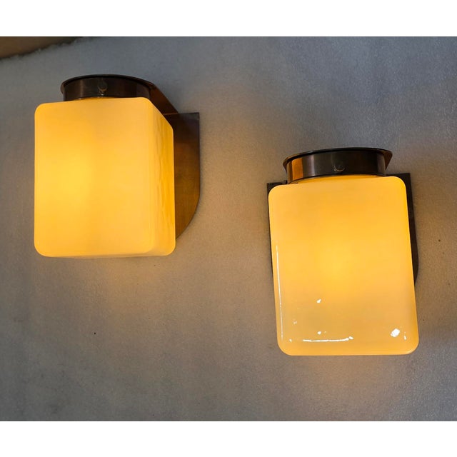 1940s Pair Vintage Art Deco Light Old Lamp Wall Sconces Fixture Brass & Cube Cream Milk Glass Shade Lamp Ship Light For Sale - Image 5 of 8