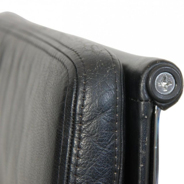 Black Vintage EA209 Softpad Chair in Black Leather by Charles Eames, 2000s For Sale - Image 8 of 18