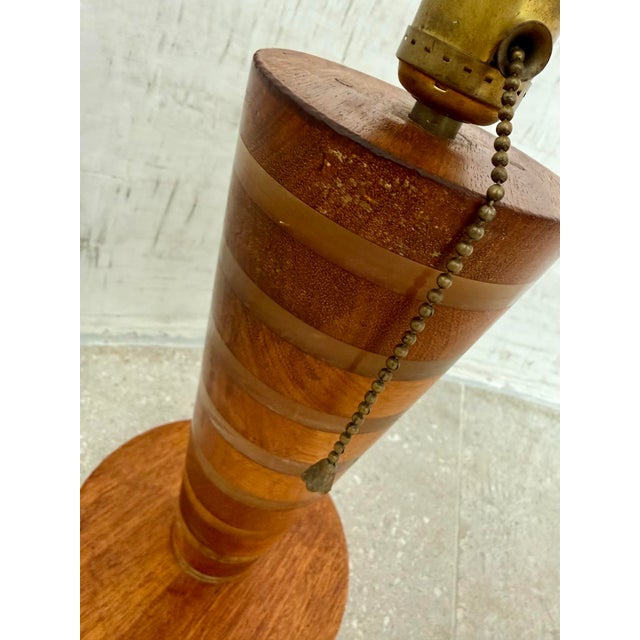 Felice Antonio Botta 1970’s Vintage ‘Felice Antonio Botta Style’ Table Lamp Constructed of Alternating Wood and Lucite Stacked Circles, Art Deco, MCM Style For Sale - Image 4 of 12
