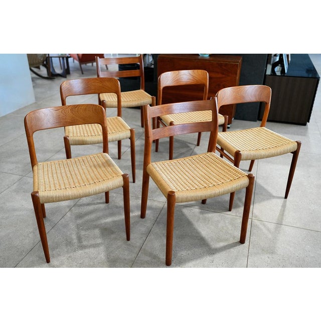 1960s MCM Dining Chairs by Niels Otto Møller for j.l. Møllers Møbelfabrik — Set of 6 (4 Model 75 & 2 Model 84) For Sale
