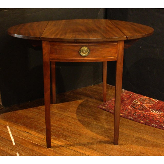 C. 1790-1810 Oval American Pembroke Table For Sale - Image 4 of 6