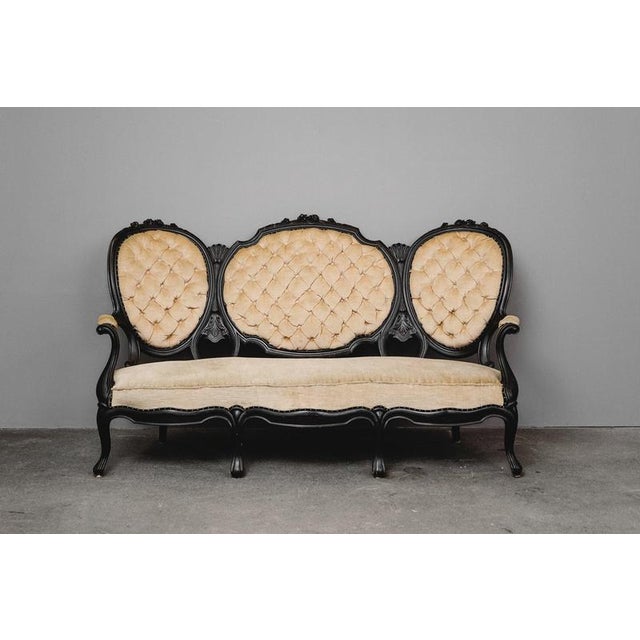Item: Three-seater sofa Period & Style: Louis Philippe - second half of the 19th century Features: - elegant and practical...