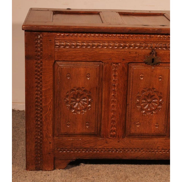 Antique Renaissance Chest in Oak For Sale - Image 3 of 14