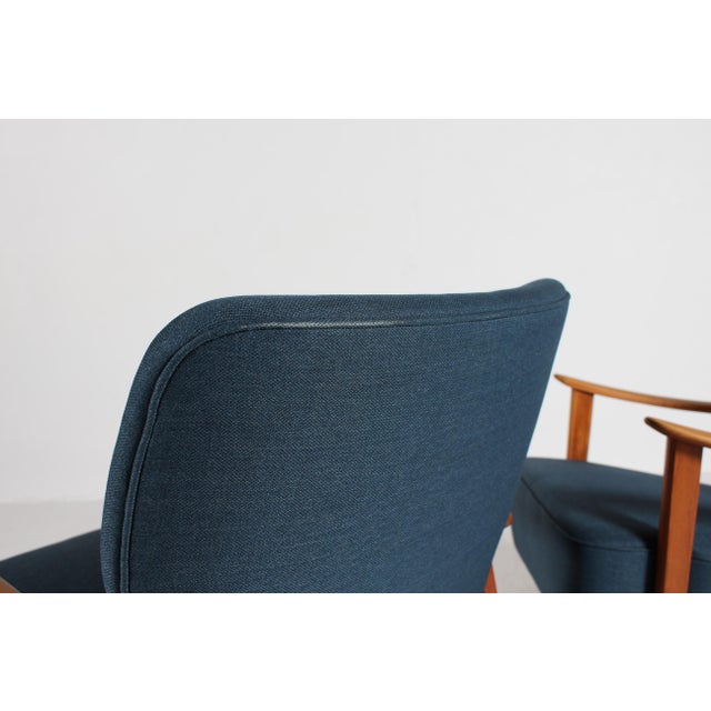 Wood Danish Easy Chairs in Beech and Blue Fabric by Fritz Hansen, 1950-1960, Set of 2 For Sale - Image 7 of 15