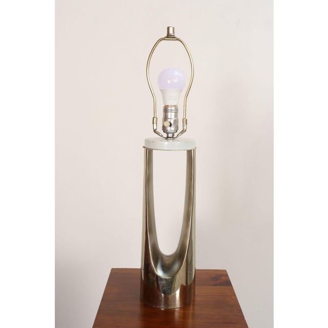 Mid-Century Modern Mid-Century American Modern Chrome Hairpin / Wishbone Table Lamp by Laurel For Sale - Image 3 of 18