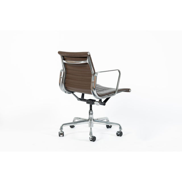 Eames Herman Miller Brown Leather Aluminum Group Thin Pad Desk Chair, 2008 For Sale - Image 9 of 18