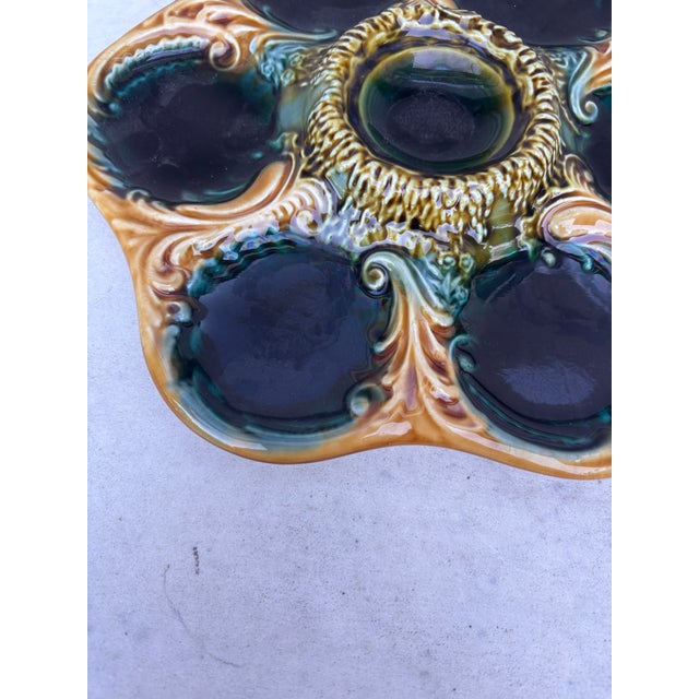 Rustic French Green Majolica Oyster Plate, Circa 1900 For Sale - Image 3 of 5