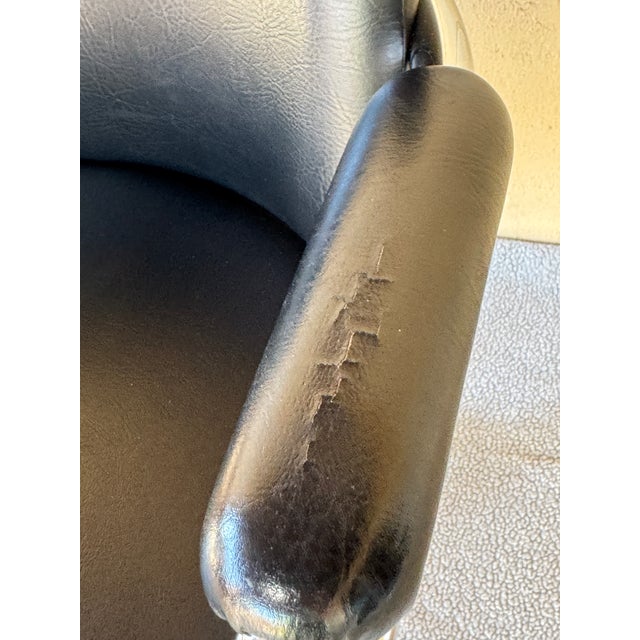 1980s Modernist ChromeCraft Glass Top Dining Set With Leather Swiveling Armchairs - Set of 6 For Sale - Image 12 of 12