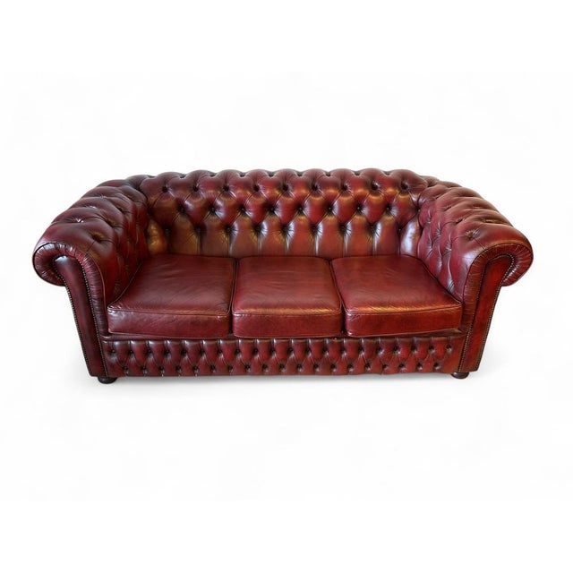 Vintage Chesterfield Sofa in Burgundy Leather For Sale - Image 4 of 5