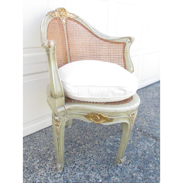 1910s Antique French Louis XV Style Painted Corner Chair For Sale - Image 5 of 18