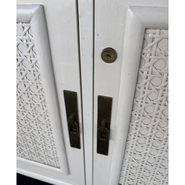 Mid-Century Modern Hollywood Regency Expandable Server Attr to Ficks Reed For Sale - Image 3 of 16