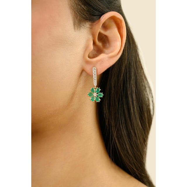 Metal 3.02Ct Floral Emerald & Diamond Dangle Earrings in 18k Gold Gift for Her- A Pair For Sale - Image 7 of 12