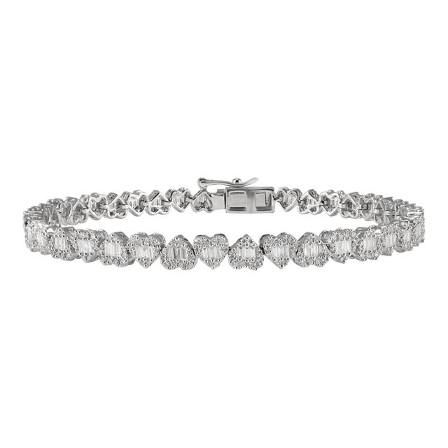 2.11 Carat Heart Shape Diamond Modern Tennis Bracelet in 18k White Gold For Sale