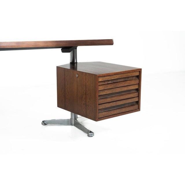 T96 Boomerang Desk by Osvaldo Borsani for Tecno, Italy, 1956 For Sale - Image 3 of 18