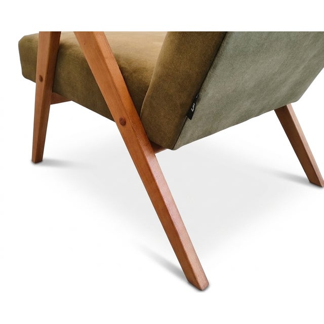 Elegant polish mid-century modern lounge chair, model b-310 var, designed by henryk dutka and manufactured in radomsko,...