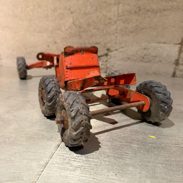 Vintage 1940s–1950s Structo Pressed Steel Orange Road Grader Toy For Sale - Image 9 of 12