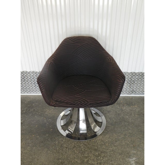 1970's Mod Woodard Style Tulip Office Chair in need of new upholstery sold as found in vintage condition without damage,