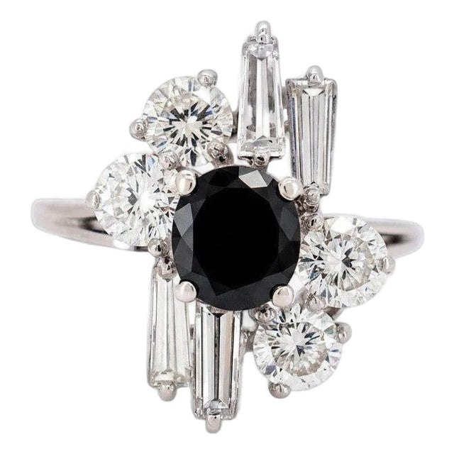 Vintage Modernist Natural Sapphire and Diamond - 18k White Gold Ring, Size 6.75 For Sale