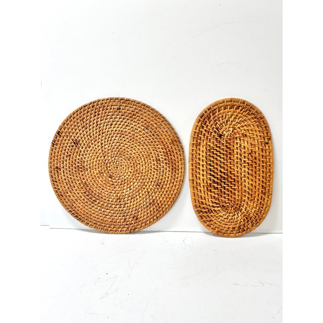 Late 20th Century Vintage Woven Rattan Trivets or Plant Stands – Set of 2 Round and Oval Basket Weave Tabletop Mats For Sale - Image 5 of 5