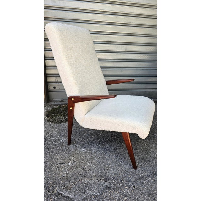 Brown Mid-Century Modern Chairs in White Bouclé Fabric and Wood, 1950s, Set of 2 For Sale - Image 8 of 11