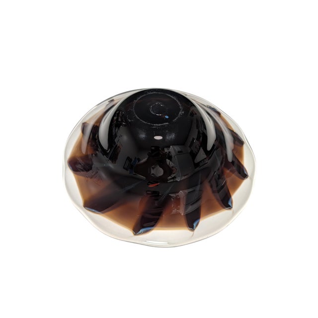 1980s 1988 Black Sheep Glass Studio Bowl Blown by Leslie Wilton For Sale - Image 5 of 8