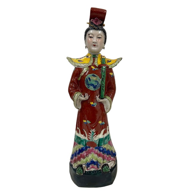 Ceramic Mid-20th Century Chinese Wucai Emperor and Empress Figures For Sale - Image 7 of 13