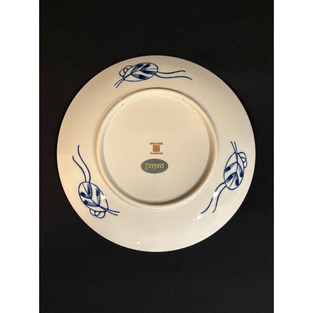 Late 20th Century Hand Painted Japanese Imari Plate Featuring Peony Center Medallion For Sale - Image 5 of 7